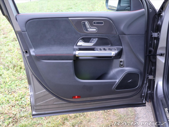 Mercedes-Benz GLB 2,0 200d 4MATIC AMG Premi 2025