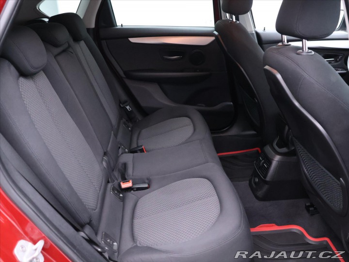 BMW 2 1,5 218i 100kW Automat CZ 2015