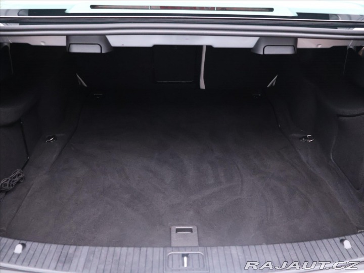 Mercedes-Benz E 3,5 E 400 Serv.kniha LED 2015