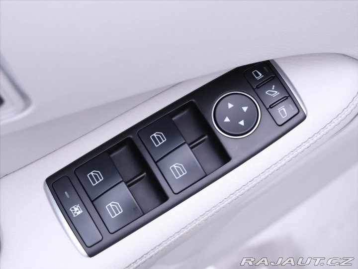 Mercedes-Benz E 3,5 E 400 Serv.kniha LED 2015