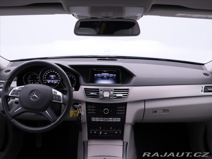 Mercedes-Benz E 3,5 E 400 Serv.kniha LED 2015