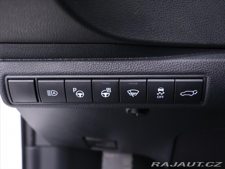 Toyota Corolla 2,0 e-CVT 132kW Executive 2021