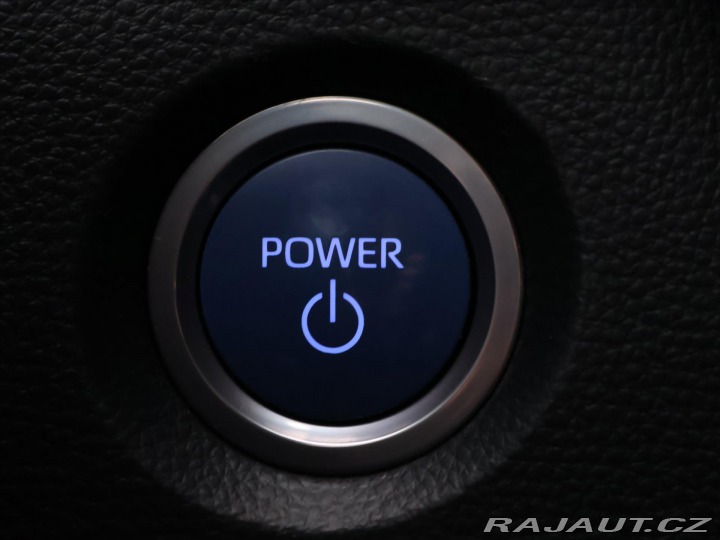 Toyota Corolla 2,0 e-CVT 112kW Executive 2021