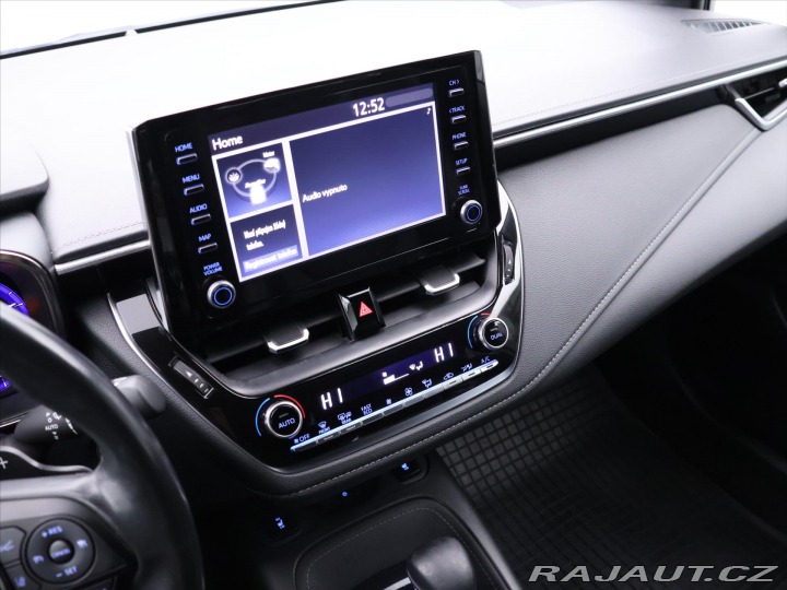 Toyota Corolla 2,0 e-CVT 112kW Executive 2021