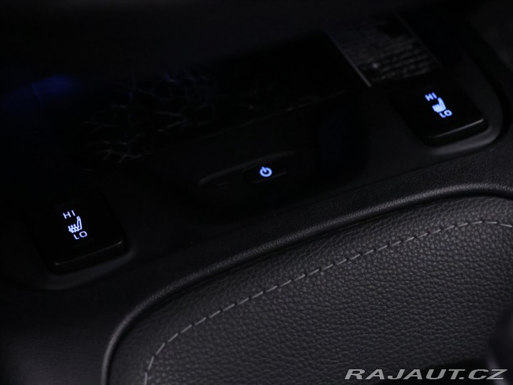 Toyota Corolla 2,0 e-CVT 132kW Executive 2021