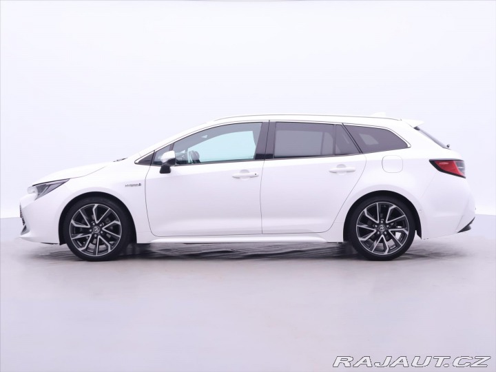 Toyota Corolla 2,0 e-CVT 132kW Executive 2021