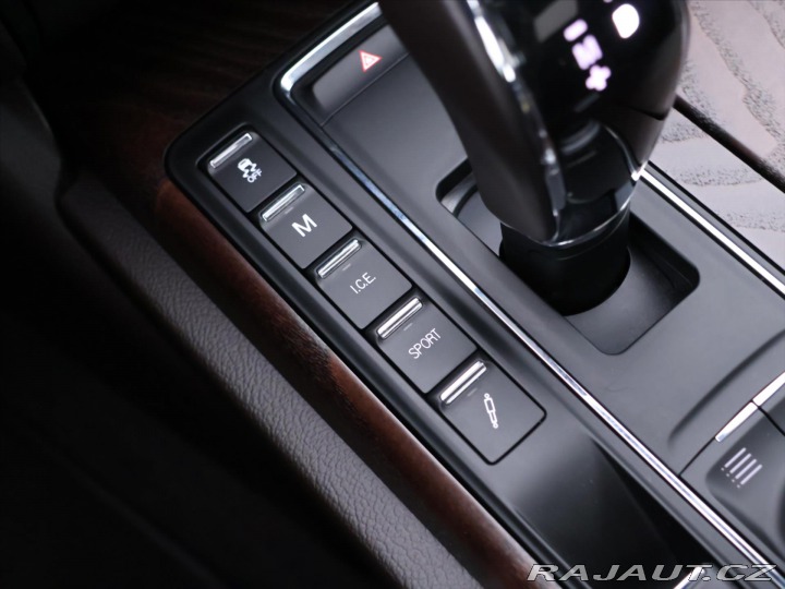 Maserati Quattroporte 3,0 Q4 316kW 4x4 LED  DPH 2018