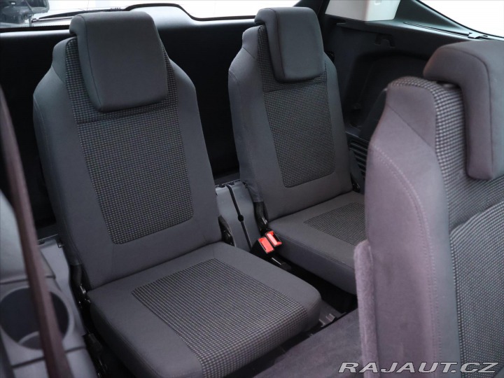 Peugeot 5008 1,6 BlueHDi 88kW Allure C 2016