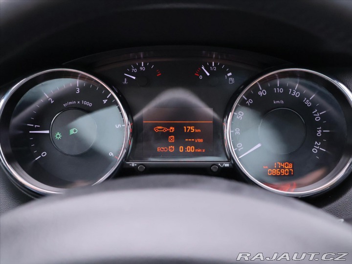 Peugeot 5008 1,6 BlueHDi 88kW Allure C 2016