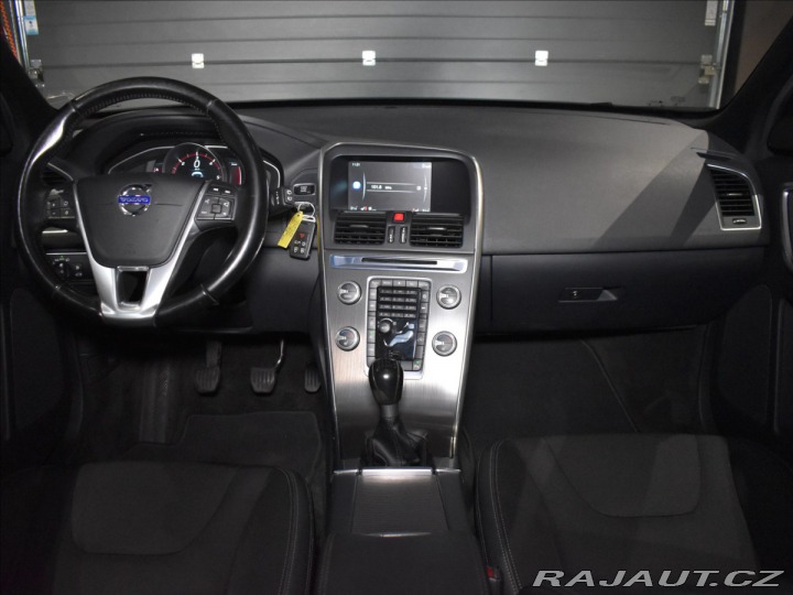 Volvo XC60 2,0 D3 Momentum 5.Válec 2015