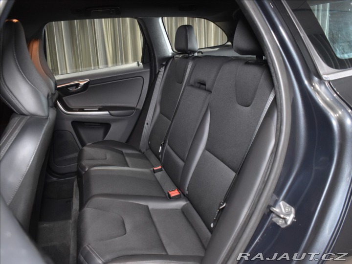 Volvo XC60 2,0 D3 Momentum 5.Válec 2015