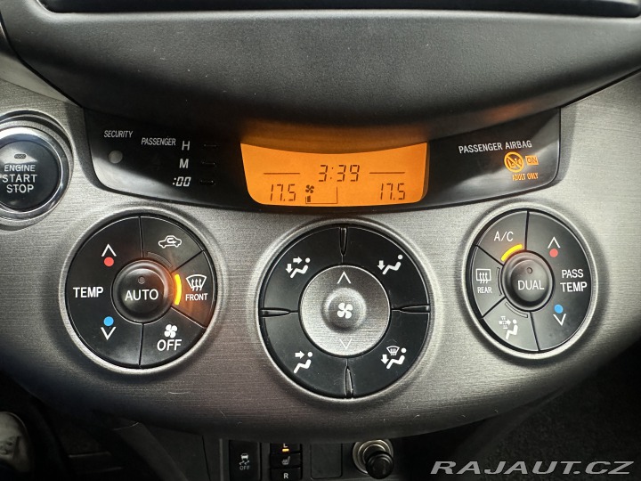 Toyota RAV4 2.2 D-4D 4x4/1MAJ/NAVI/Vý 2012