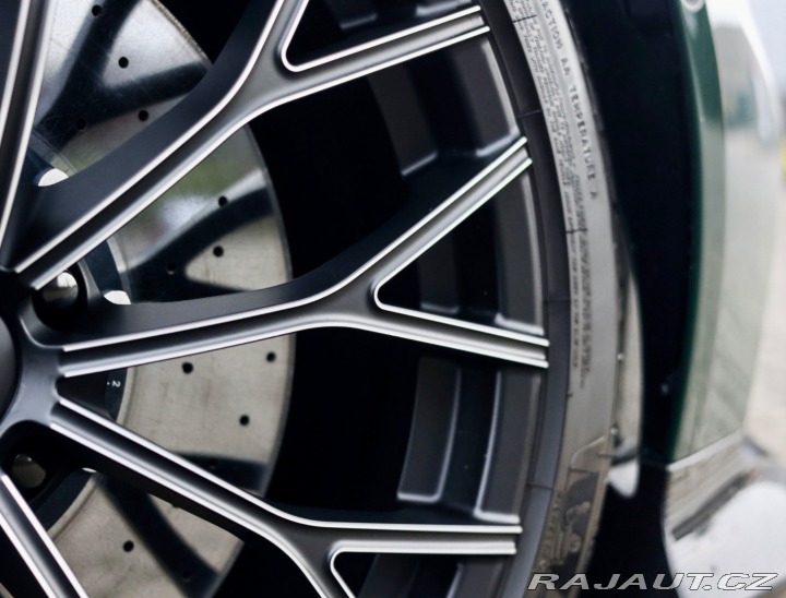 Aston Martin Ostatní modely V12 Vantage | 1/333 ks - 2023