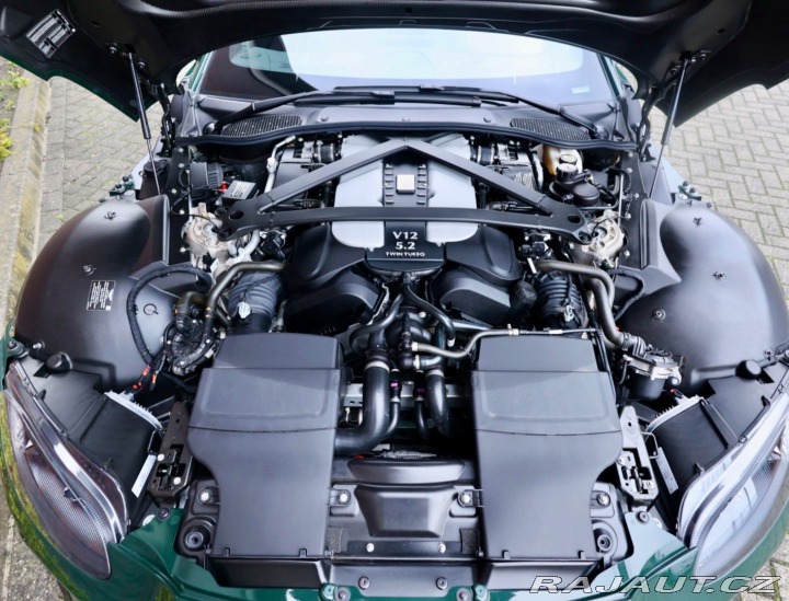 Aston Martin Ostatní modely V12 Vantage | 1/333 ks - 2023