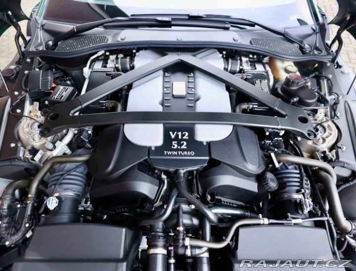 Aston Martin Ostatní modely V12 Vantage | 1/333 ks - 2023