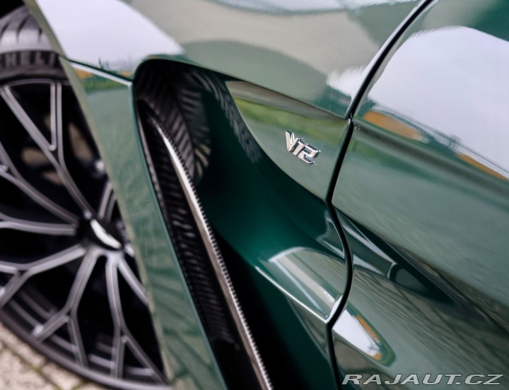 Aston Martin Ostatní modely V12 Vantage | 1/333 ks - 2023