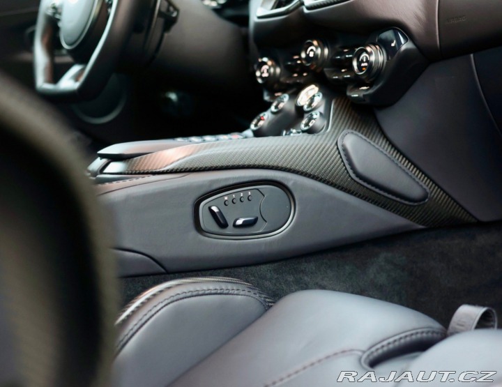 Aston Martin Ostatní modely V12 Vantage | 1/333 ks - 2023