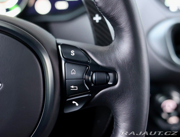 Aston Martin Ostatní modely V12 Vantage | 1/333 ks - 2023