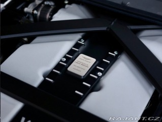 Aston Martin Ostatní modely V12 Vantage | 1/333 ks - 2023