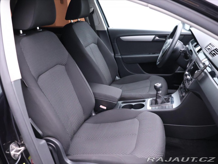 Volkswagen Passat 1,4 TSI 90kW Aut.Klima Na 2011