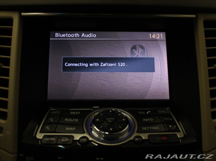 Infiniti Ostatní modely QX70 3,0 D V6 4x4 Premium PANO 2014