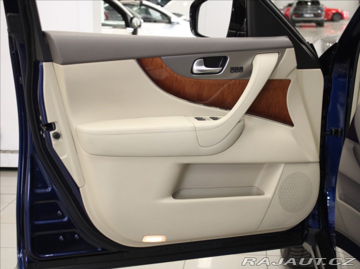 Infiniti Ostatní modely QX70 3,0 D V6 4x4 Akční CENA! 2014