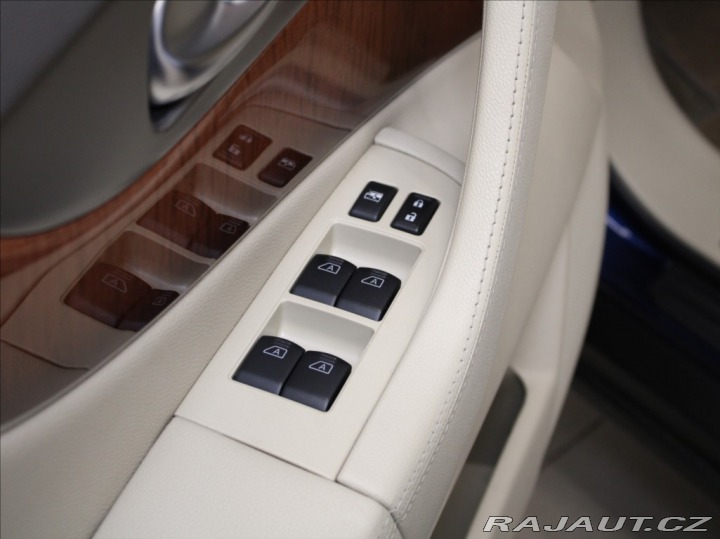 Infiniti Ostatní modely QX70 3,0 D V6 4x4 Premium PANO 2014