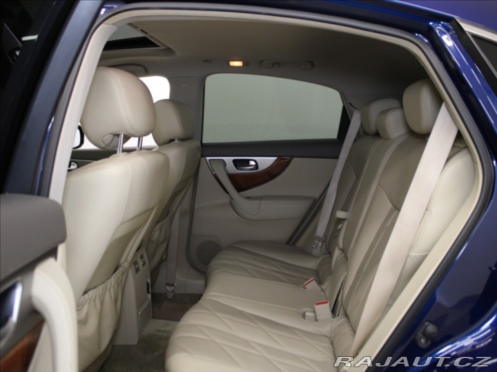 Infiniti Ostatní modely QX70 3,0 D V6 4x4 Premium PANO 2014