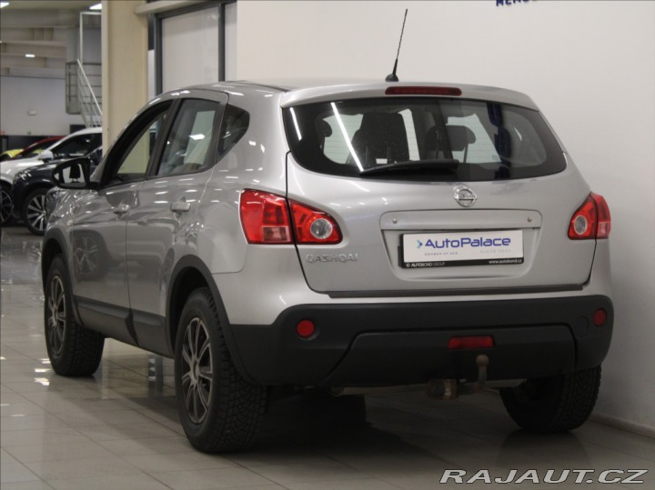 Nissan Qashqai 1,6 i 84kW Nové STK Tažné 2010