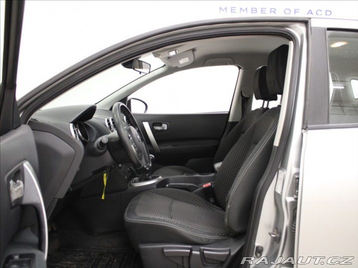 Nissan Qashqai 1,6 i 84kW Nové STK Tažné 2010
