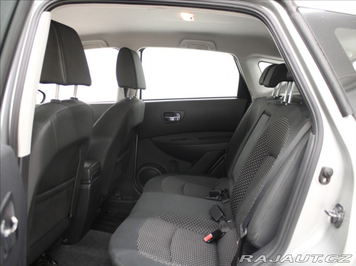Nissan Qashqai 1,6 i 84kW Nové STK Tažné 2010