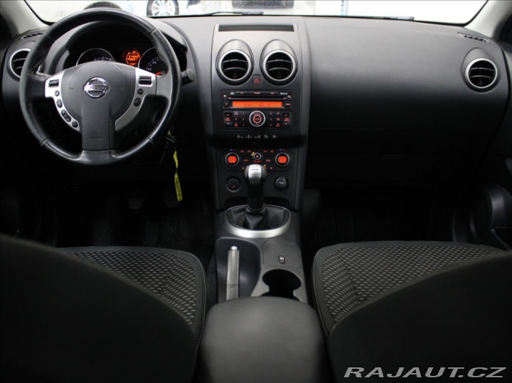 Nissan Qashqai 1,6 i 84kW Nové STK Tažné 2010