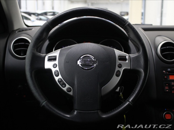 Nissan Qashqai 1,6 i 84kW Nové STK Tažné 2010