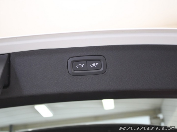 Volvo XC90 2,0 B5 Insc.TAŽNÉ R21 2xP 2020