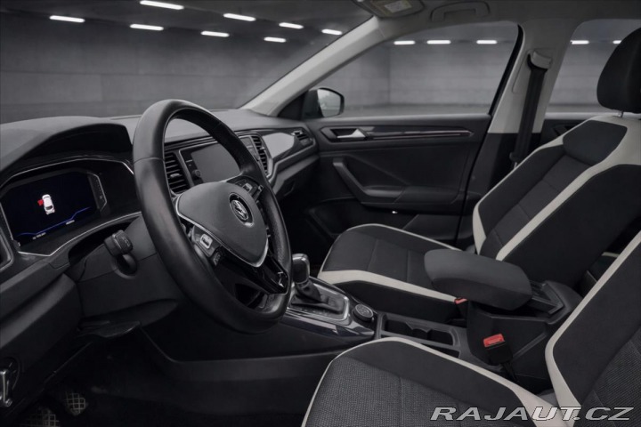 Volkswagen T-Roc 2,0 TDi DSG 4Motion LED V 2019