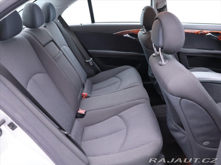 Mercedes-Benz E 2,2 220CDI 110kW Aut. Ele 2003