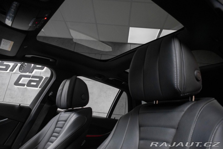 Mercedes-Benz E E 300d 4M*AMG*AIR*DPH*ČR 2022