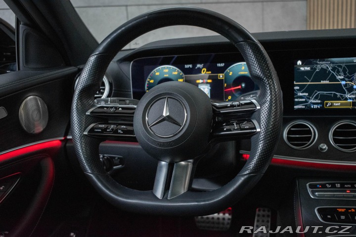 Mercedes-Benz E E 300d*REZERVACE* 2022