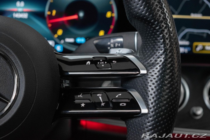 Mercedes-Benz E E 300d*REZERVACE* 2022