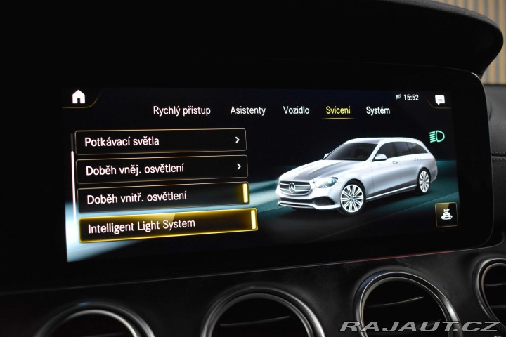 Mercedes-Benz E E 300d*REZERVACE* 2022