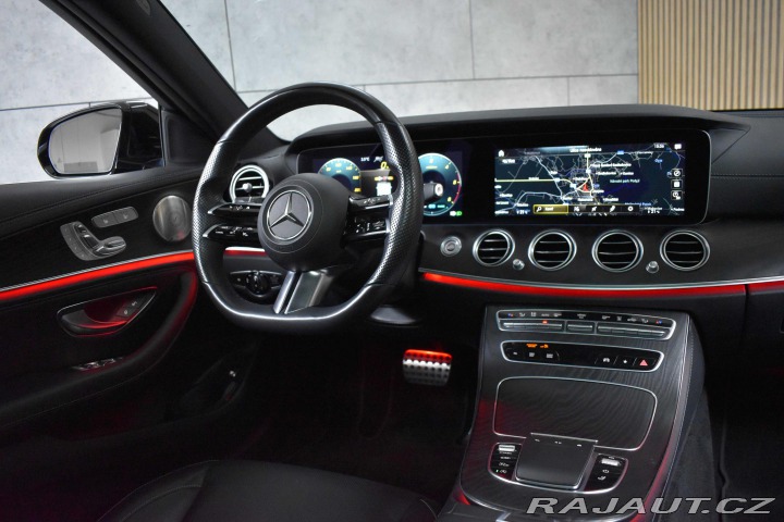 Mercedes-Benz E E 300d*REZERVACE* 2022