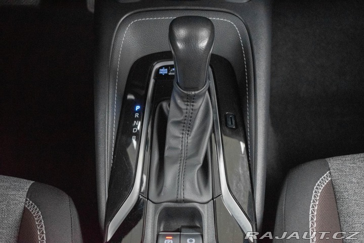 Toyota Corolla 1.8 HYBRID*TREK*TAŽNÉ*ČR 2022