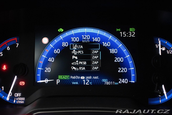 Toyota Corolla 1.8 REZERVACE 2022