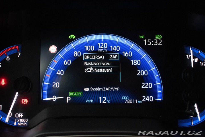 Toyota Corolla 1.8 REZERVACE 2022