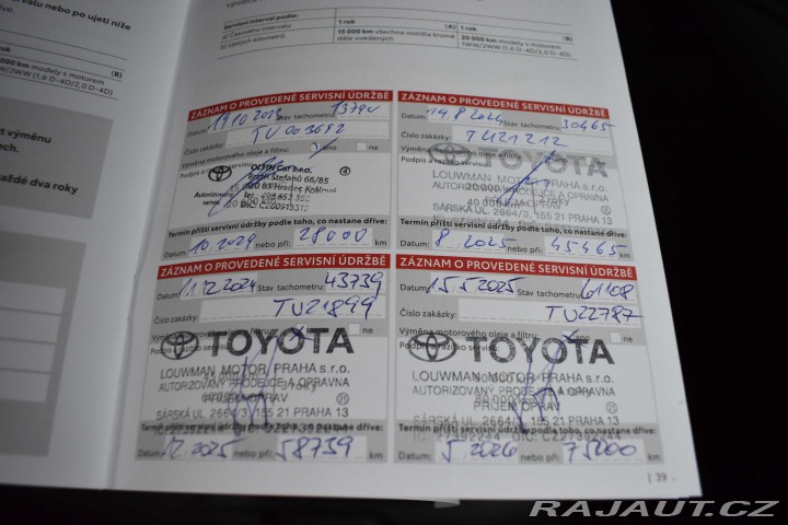 Toyota Corolla 1.8 REZERVACE 2022