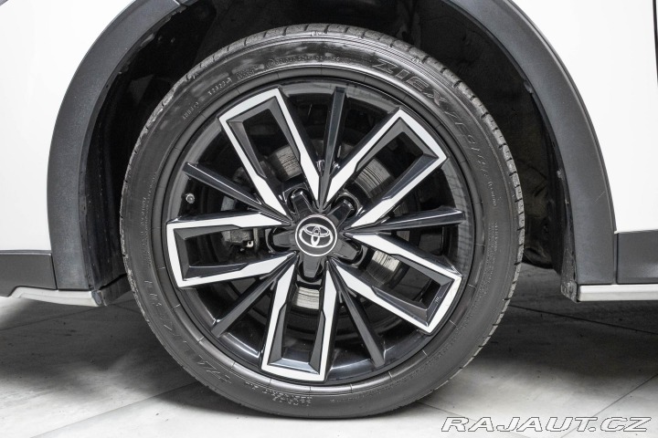 Toyota Corolla 1.8 HYBRID*TREK*TAŽNÉ*ČR 2022