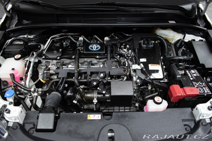 Toyota Corolla 1.8 HYBRID*TREK*TAŽNÉ*ČR 2022