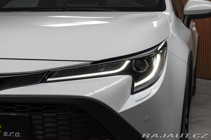 Toyota Corolla 1.8 HYBRID*TREK*TAŽNÉ*ČR 2022
