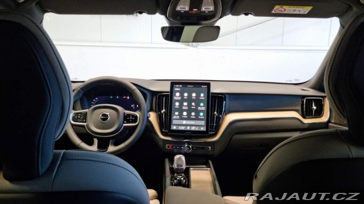 Volvo XC60 B5 2.0L 250+14 HP AT8 AWD 2025