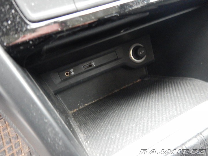 Volkswagen Touran 1.6 TDI, DSG, PANORAMA 2016